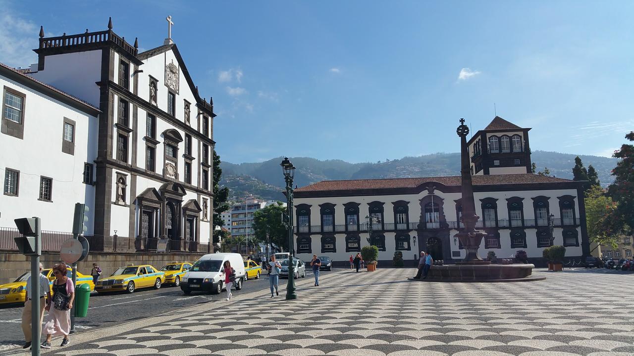 Edificio Charles 103 Apartment Funchal  Bagian luar foto